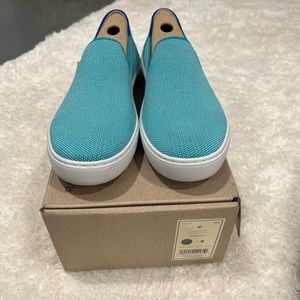 Rothys Island Blue Sneakers sz8